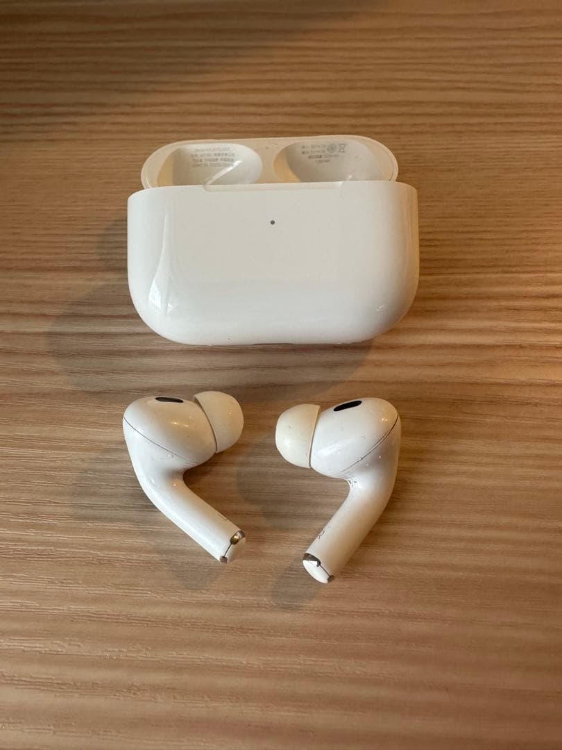 AirPods pro2 正規品 ケース+左右のイヤホン