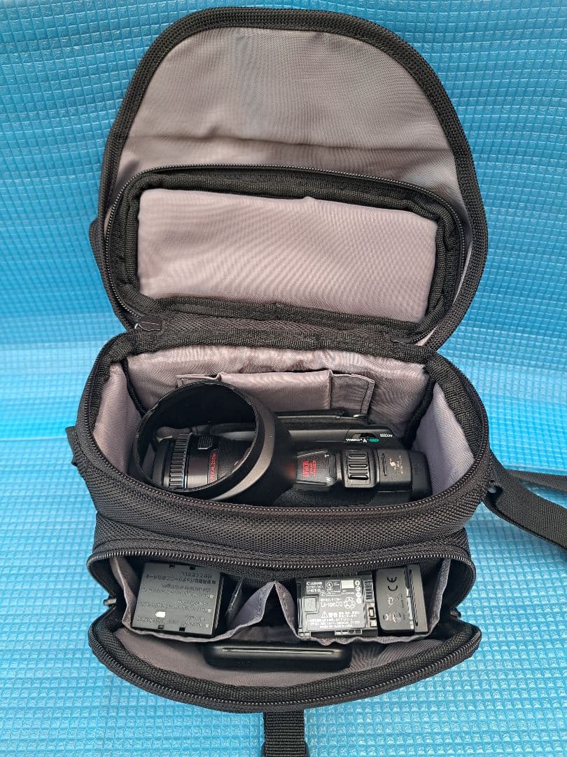 【美品】ビデオカメラ◆Cannon iVIS HF G10