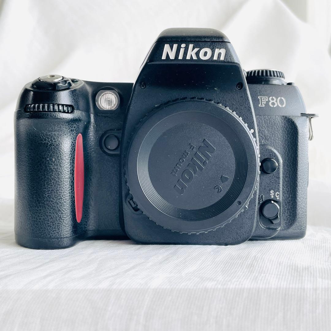 Nikon F80 フィルム一眼レフカメラ　ボディ　動作確認済み　電池入り　美品