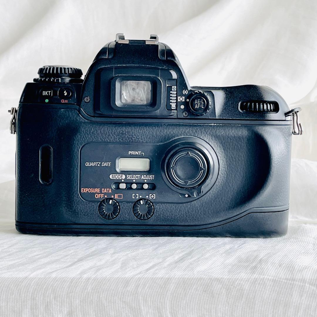 Nikon F80 フィルム一眼レフカメラ　ボディ　動作確認済み　電池入り　美品