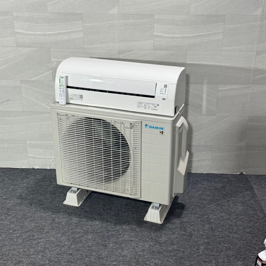 ダイキン ルームエアコン 18畳用 2023年 クーラー 清掃済み d5677