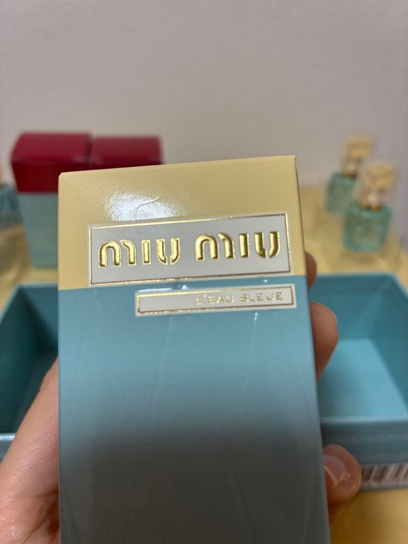【整理中さま専用】Miu Miu 香水 7.5mlミニボトル4本セット