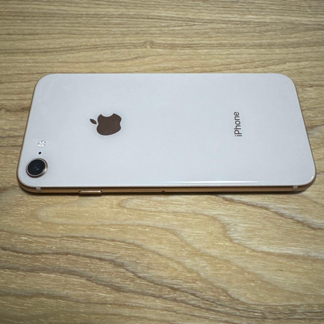 Apple iPhone 8 本体 シルバー SIMフリー