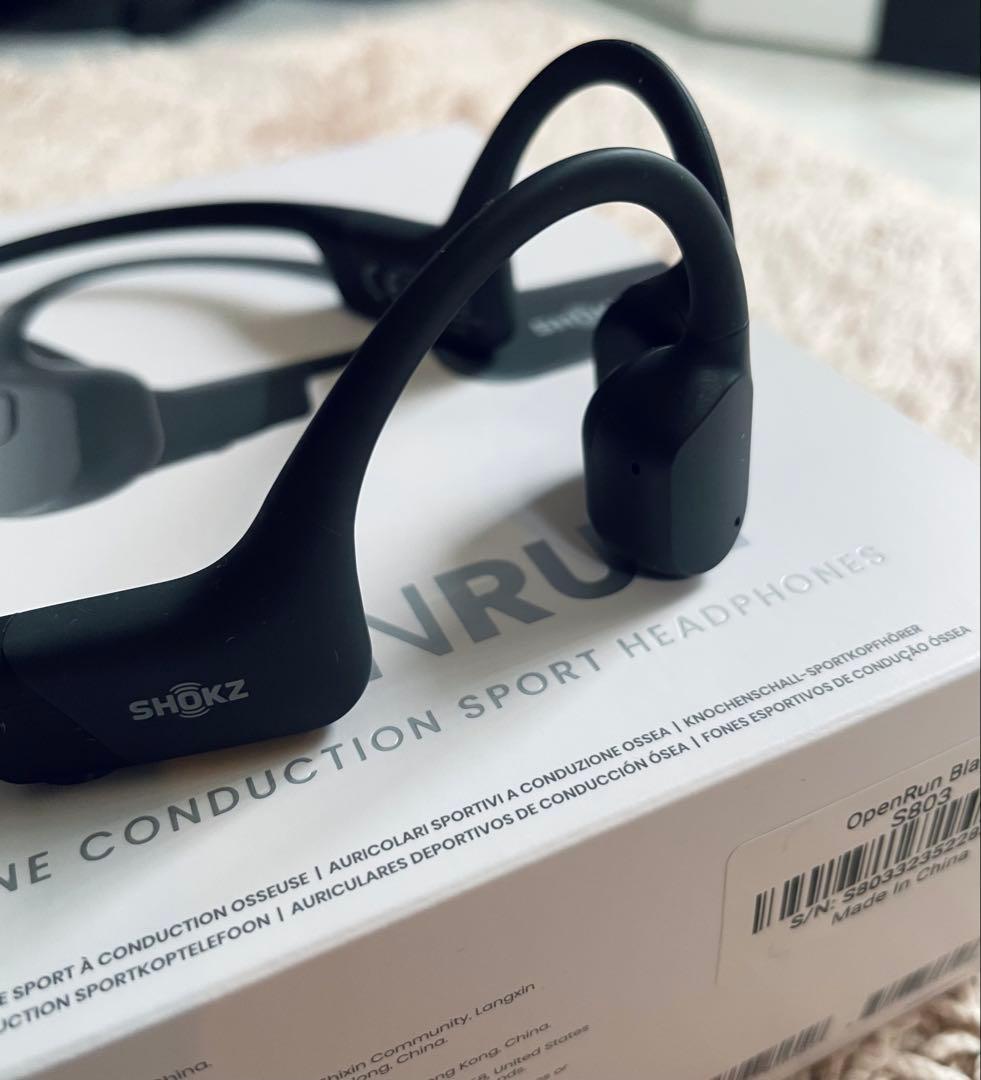 SHOKZ OPENRUN 骨伝導イヤホン Black バッテリー良好
