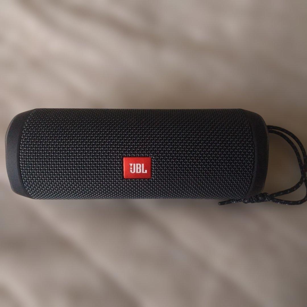 JBL　FLIP　ESSENTIAL 3