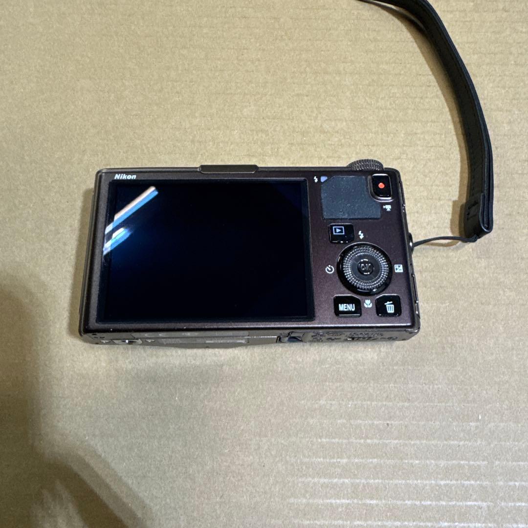 ジャンク品　Nikon COOLPIX S9500