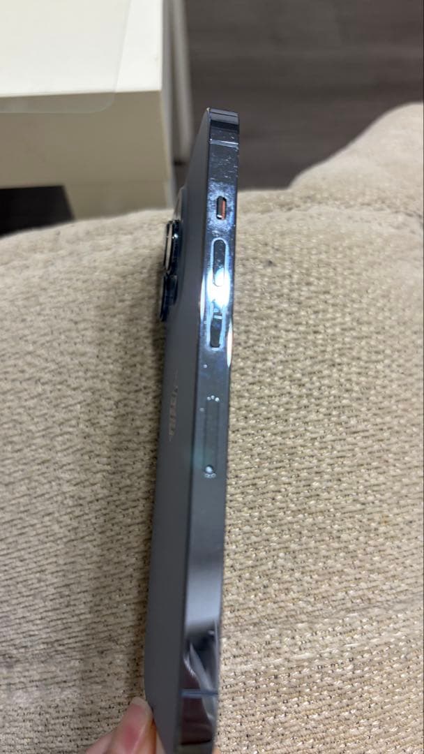 Apple iPhone 13 Pro本体