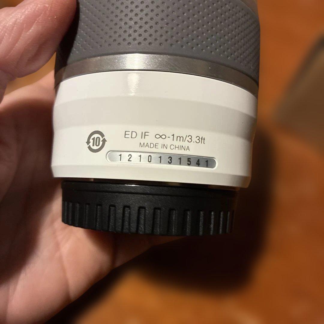 Nikon 1 J2 ミラーレスカメラ　白　デジタル