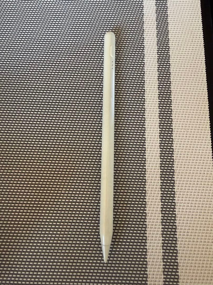 g*e様 ipad 第9世代　pencil、キーボード付き