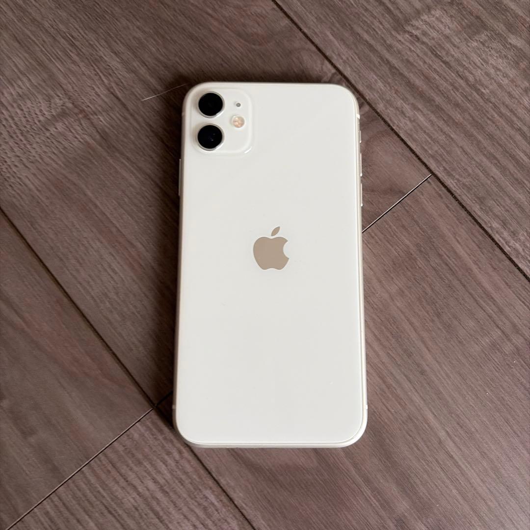 iPhone 11 128Gb&ケースと充電アクセサリーセット
