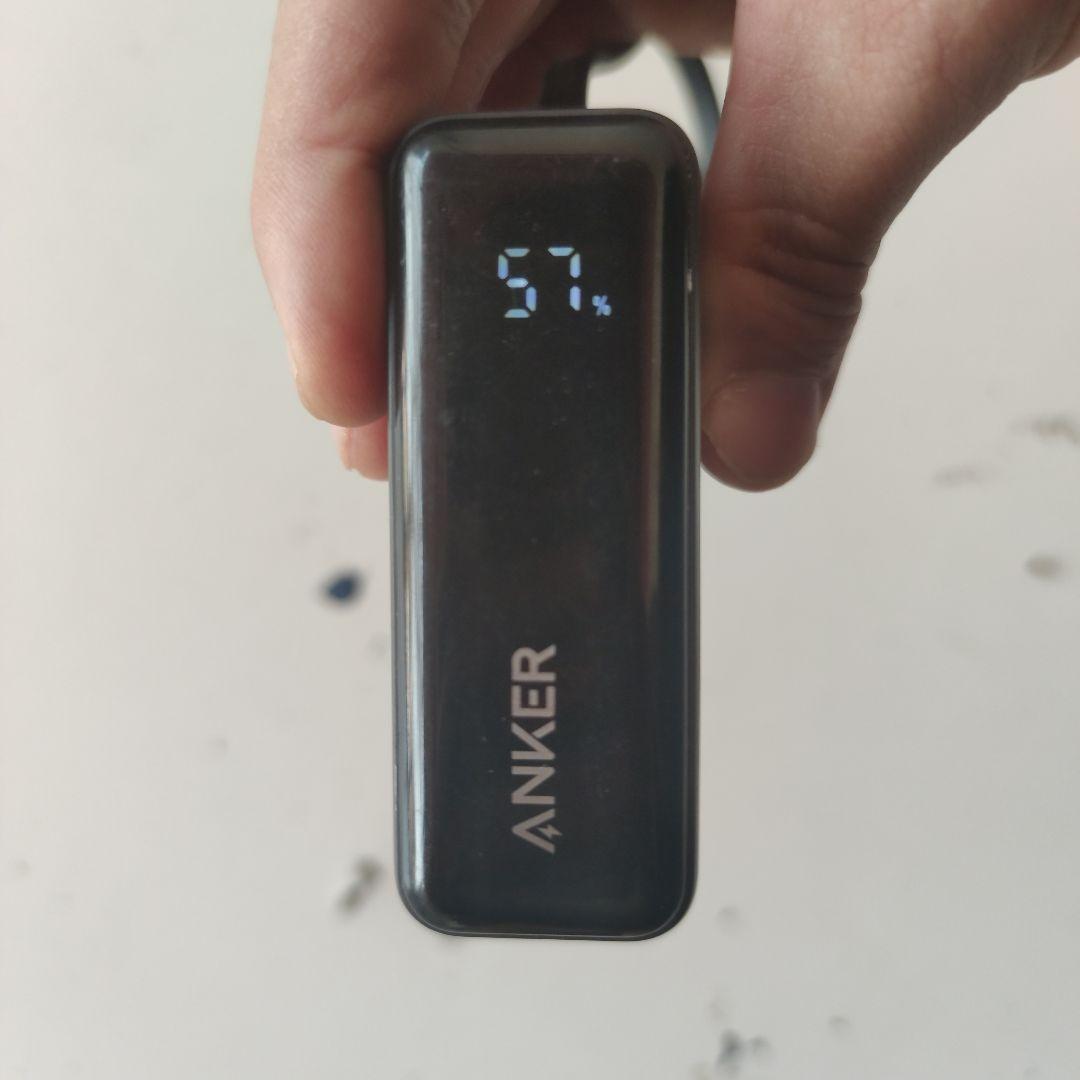 ANKER 30W モバイルバッテリー