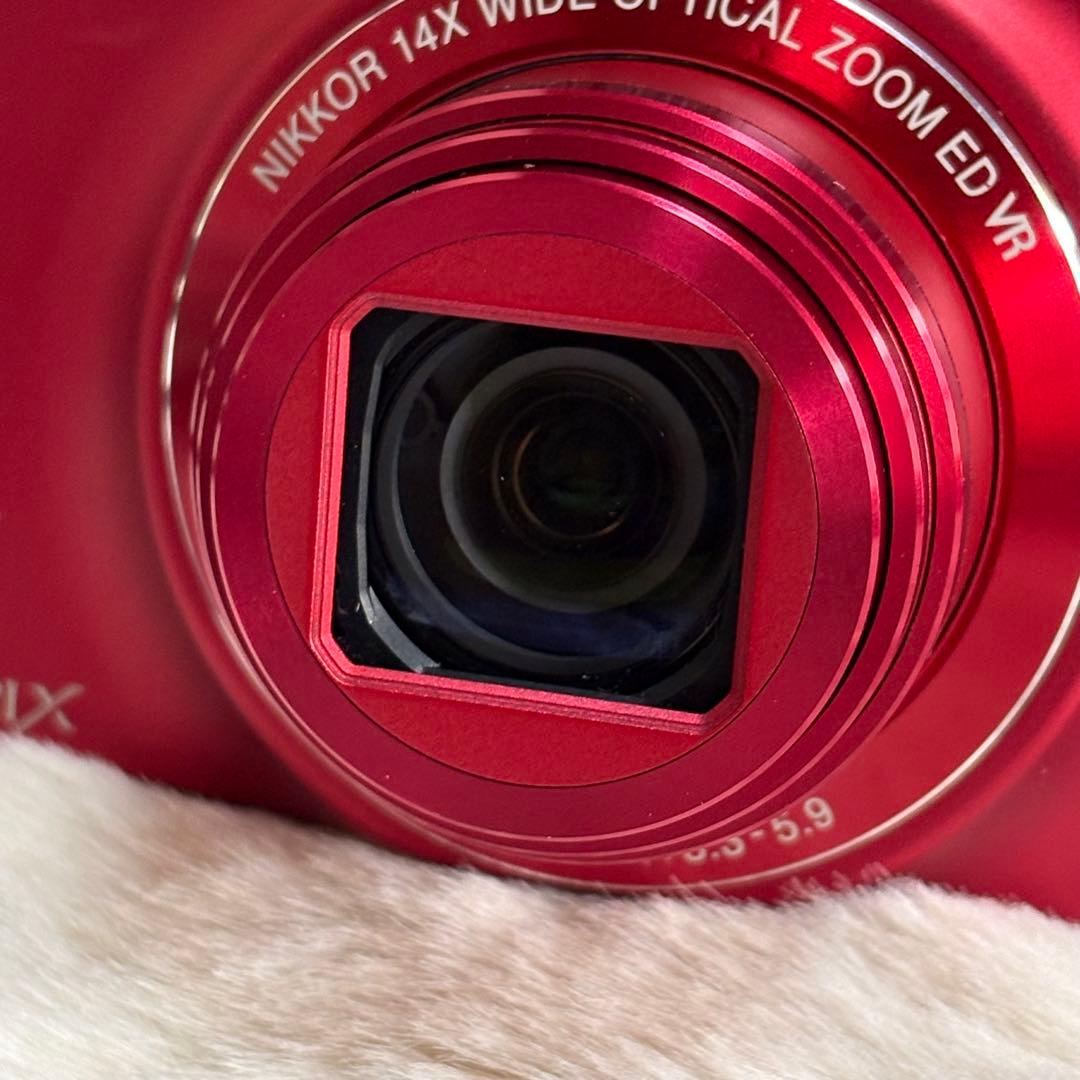 ⭐️Nikon ⭐️ COOLPIX S8200 レッド　赤色　本体　バッテリー