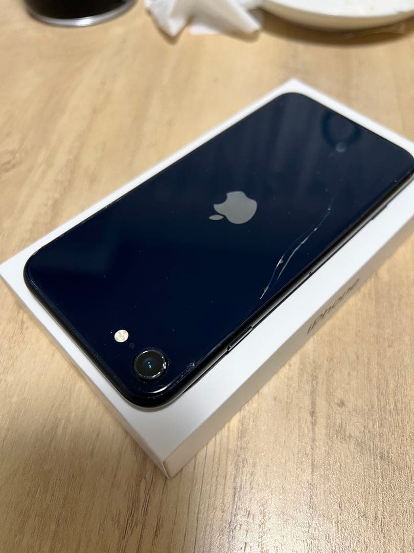 iPhone se3 ミッドナイト 64GB
