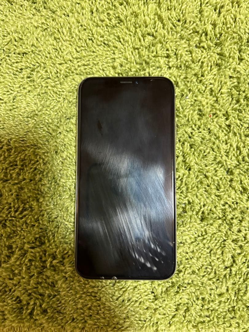 Apple iPhone XSシルバー 本体　(値下げ可能)