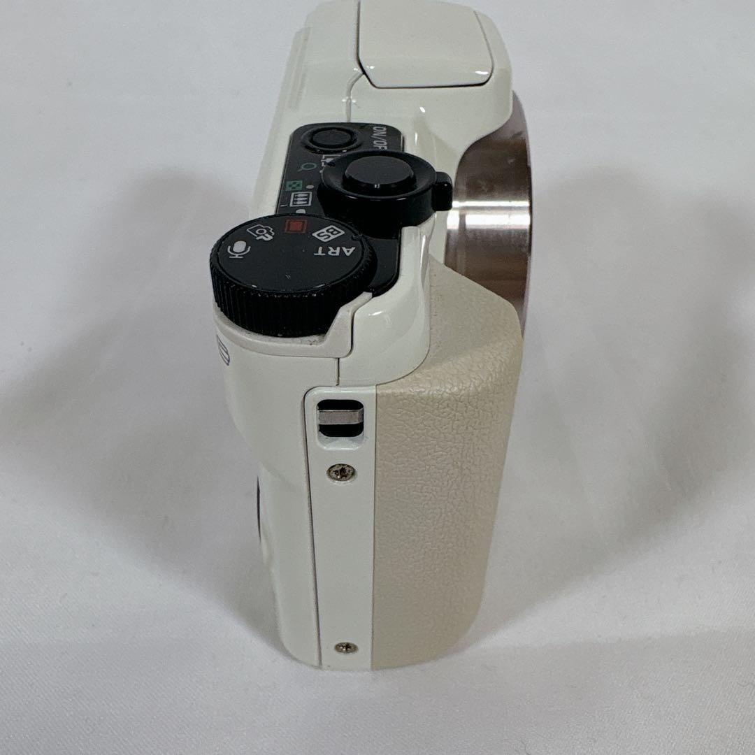カシオ CASIO EXILIM EX-H60 デジカメ ホワイト