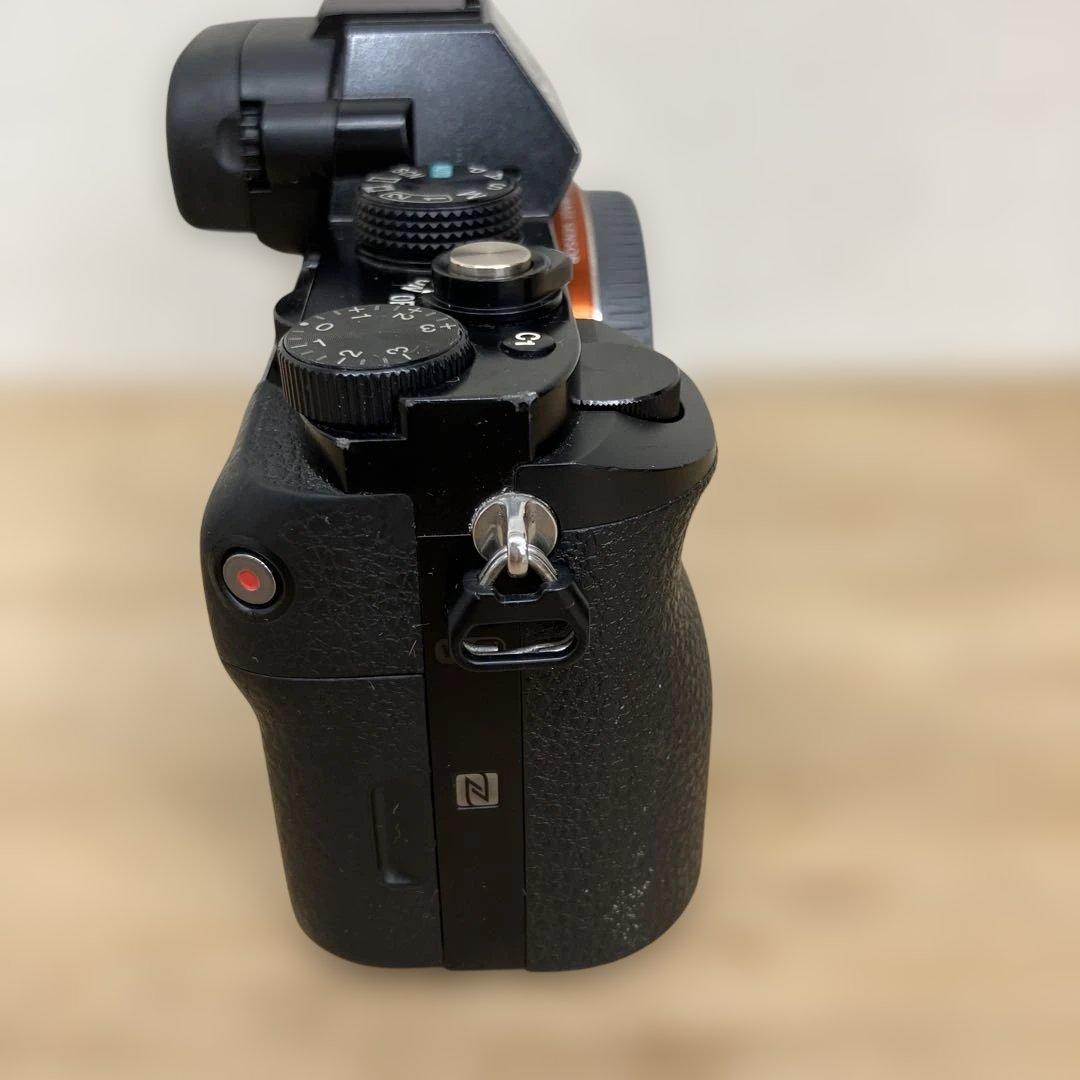 SONY α7 ILCE-7 ミラーレス一眼カメラ バッテリー・充電器2個付き