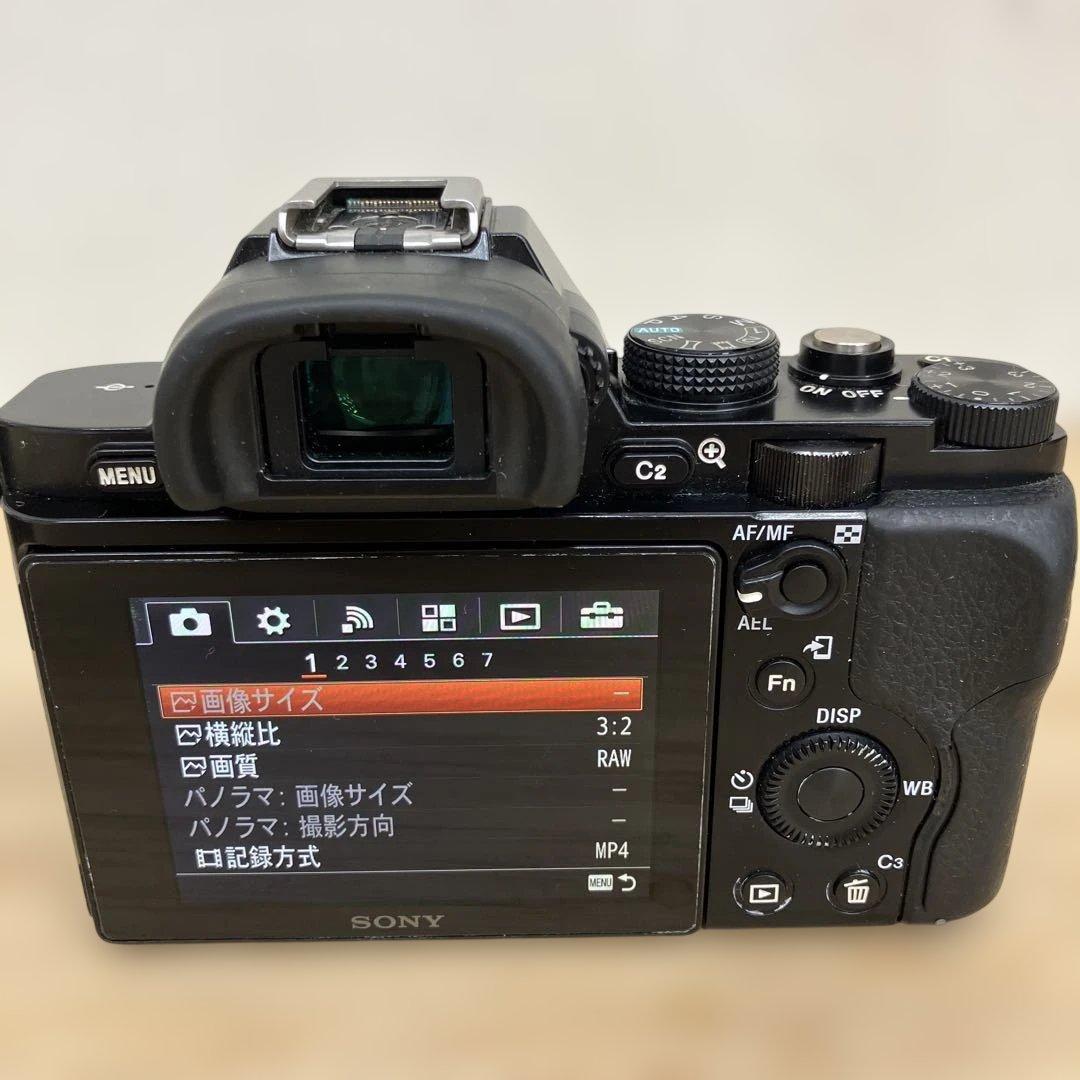 SONY α7 ILCE-7 ミラーレス一眼カメラ バッテリー・充電器2個付き