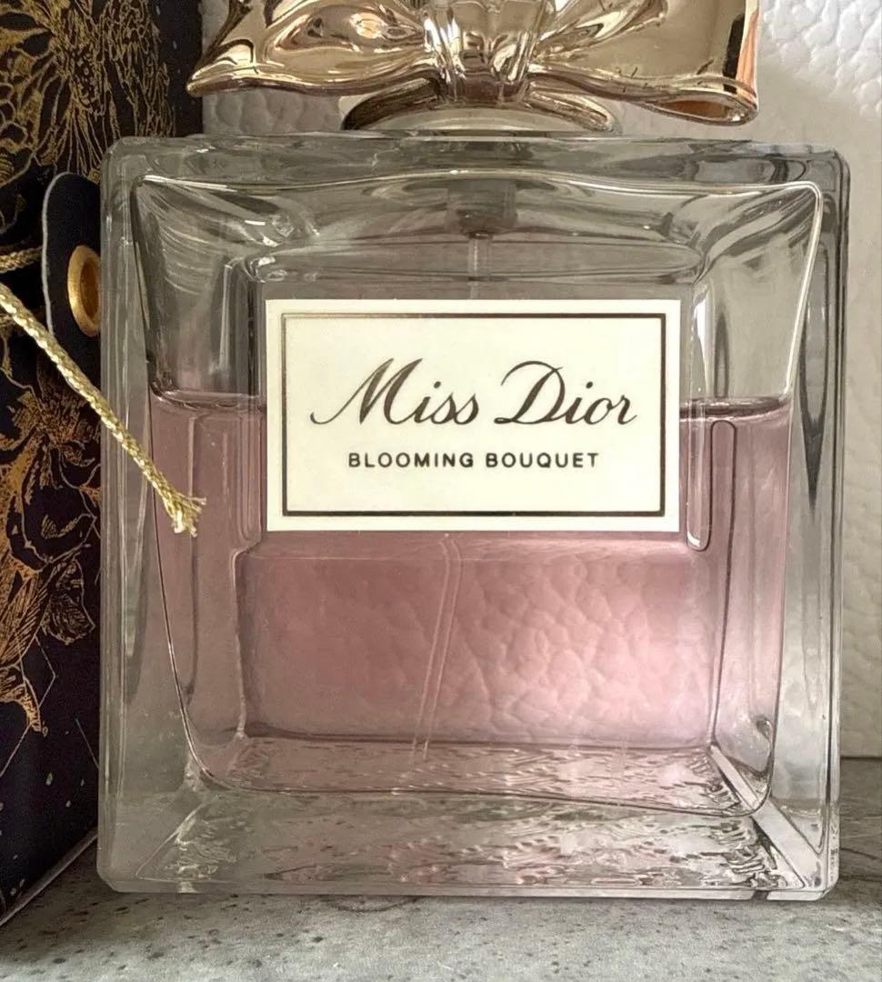 限定 Miss Dior ブルーミングブーケ 100ml