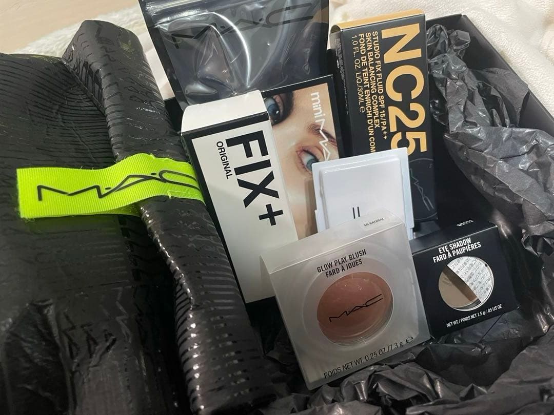 MACポーチ付きギフトセット コフレ