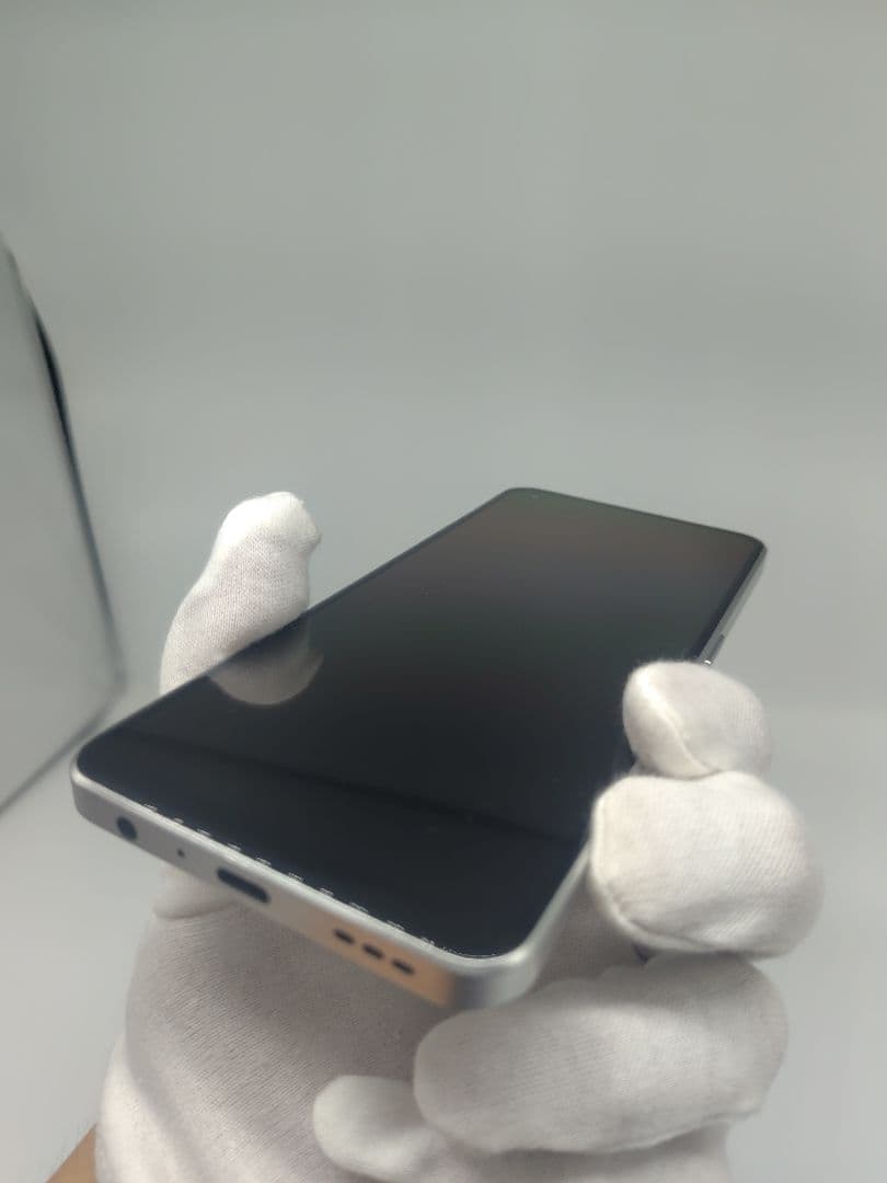OPPO Reno9A ホワイト