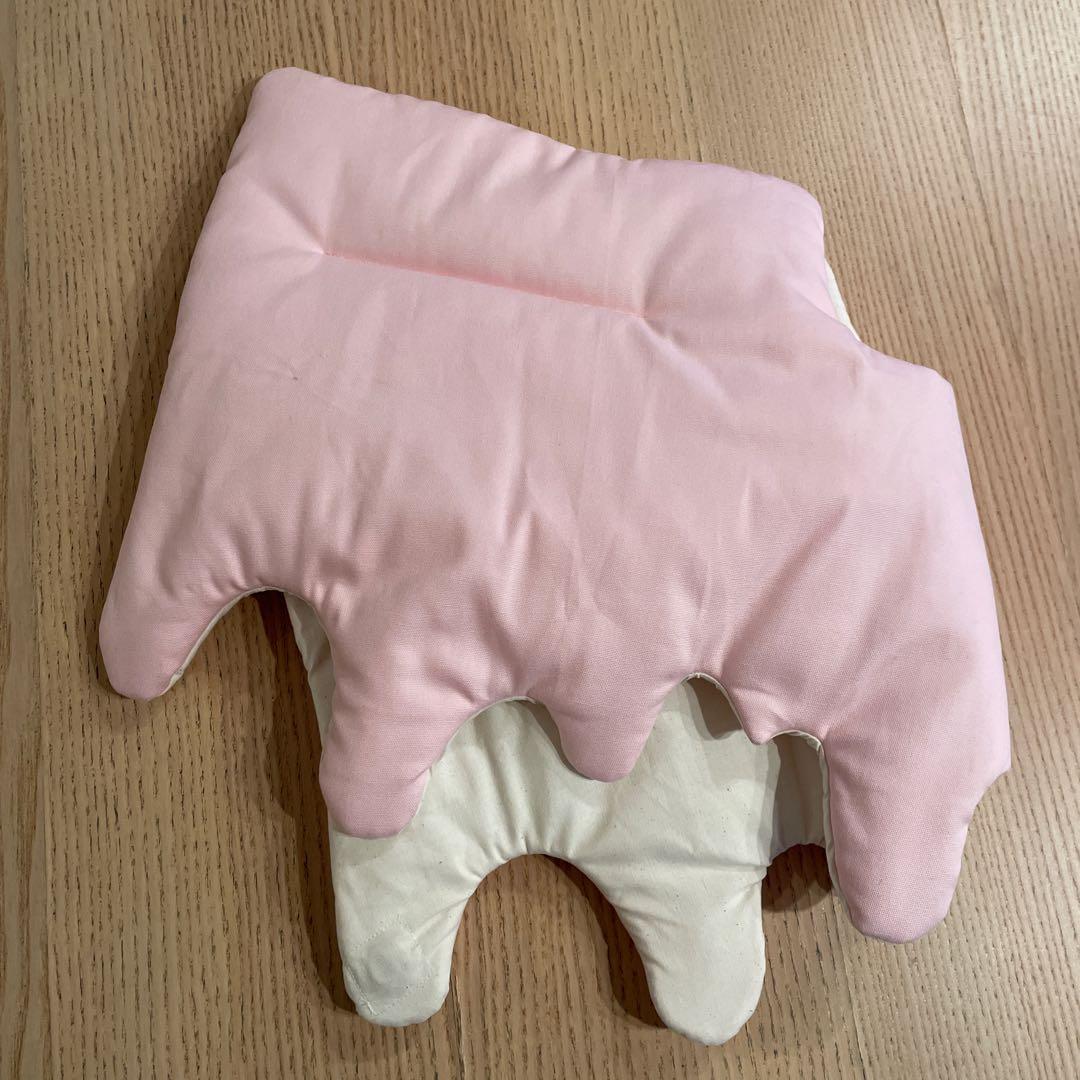 あごのせクッション　いちごアイス