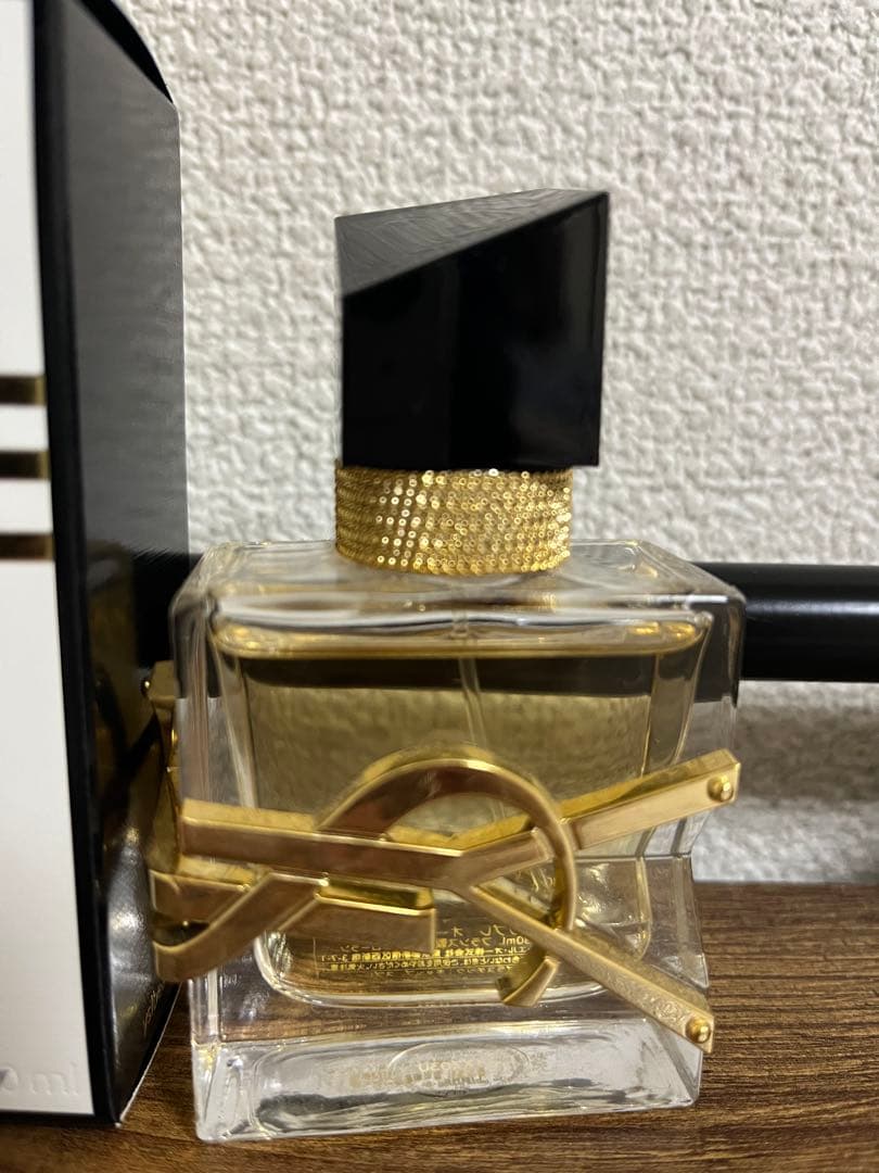 YVES SAINT LAURENT リブレ 香水 サンローラン 30ml