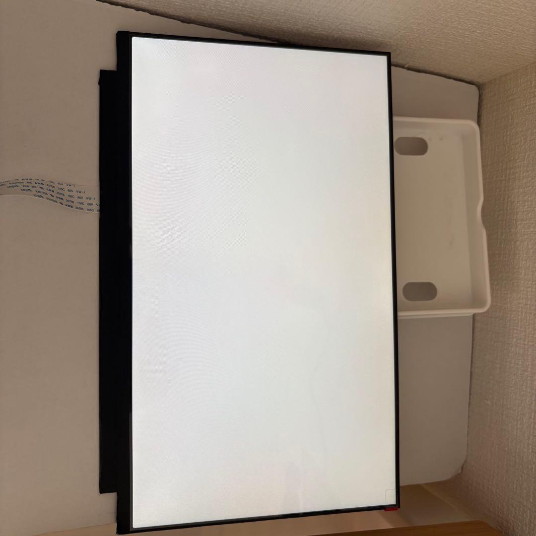 新品未使用のノートパソコン用液晶パネルです