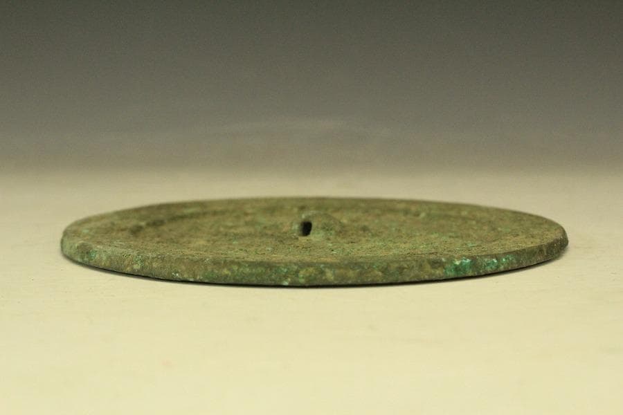 中国美術 青銅鏡 饕餮紋 時代物(HA507)