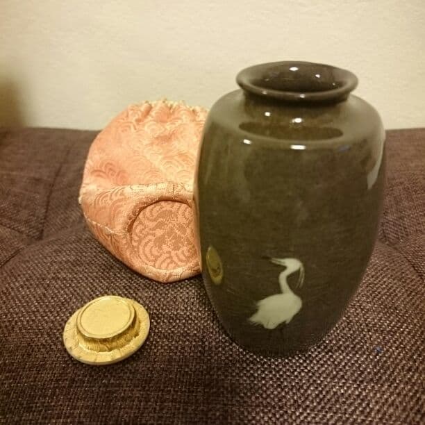 茶入  臥牛釜