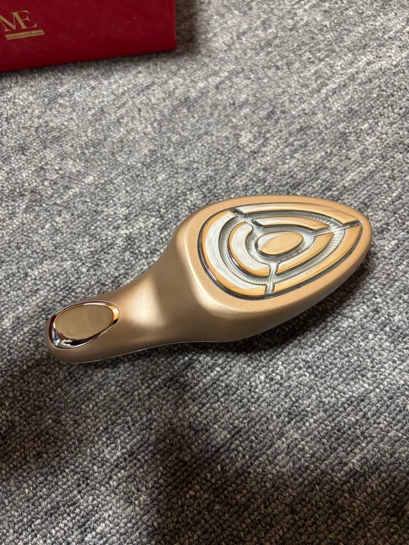 ほぼ未使用　MEラボン　エクラ　美顔器