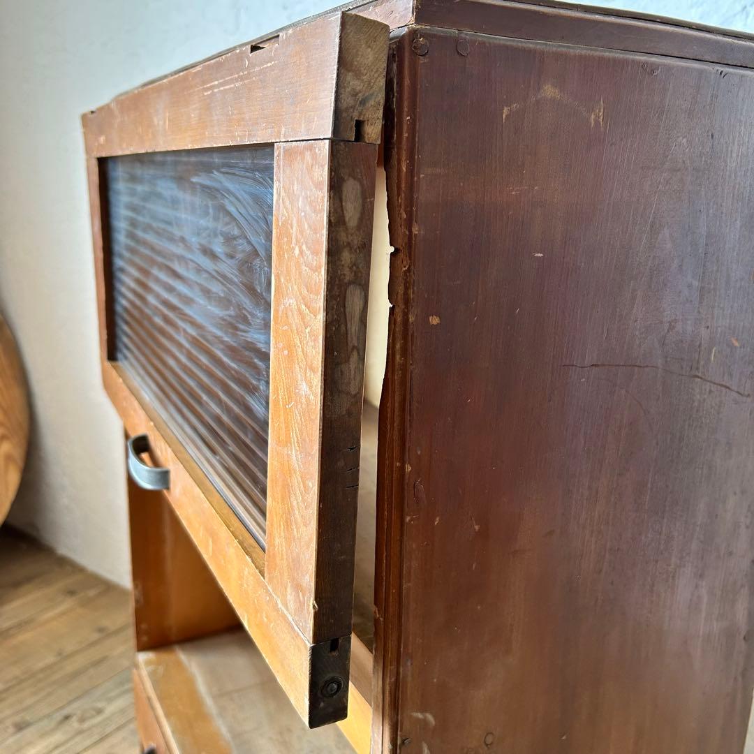 モールガラス の パタパタ扉 棚