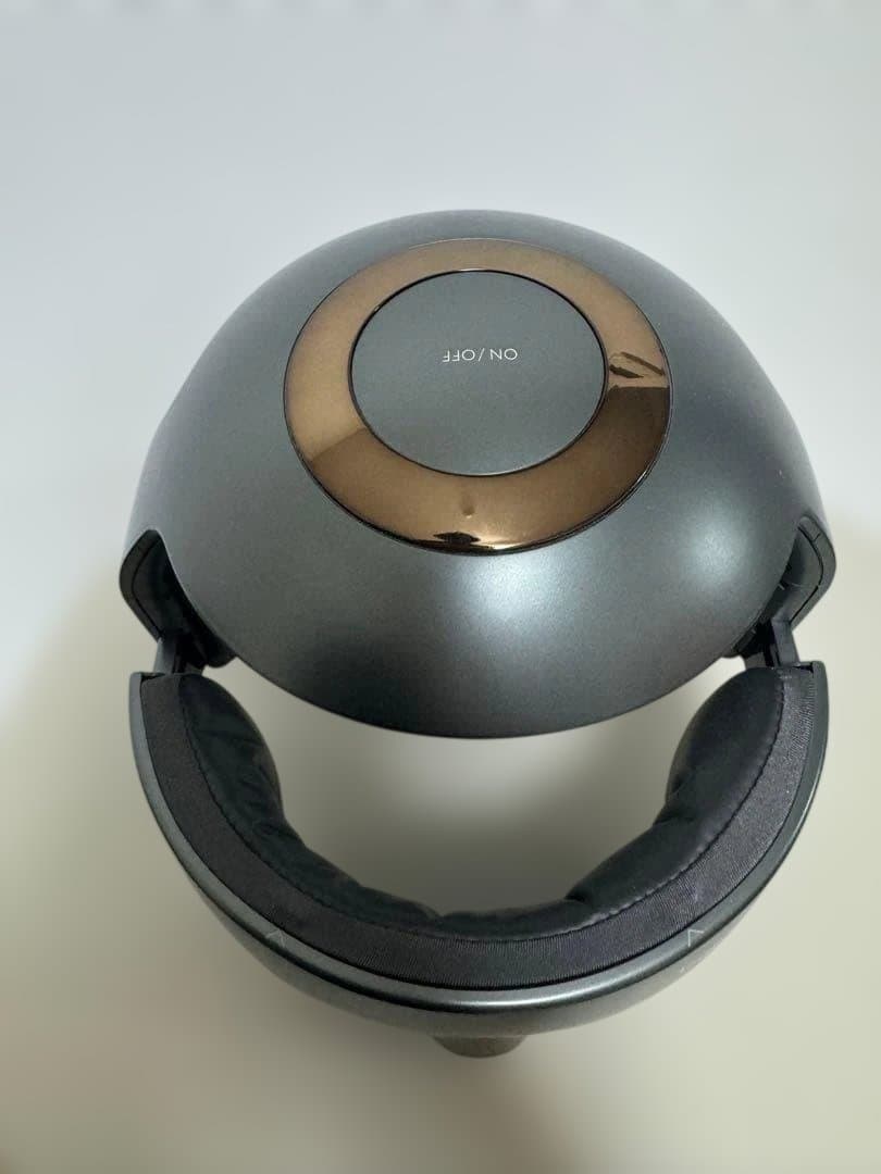 breo 目もとマッサージャー ヘルメット型