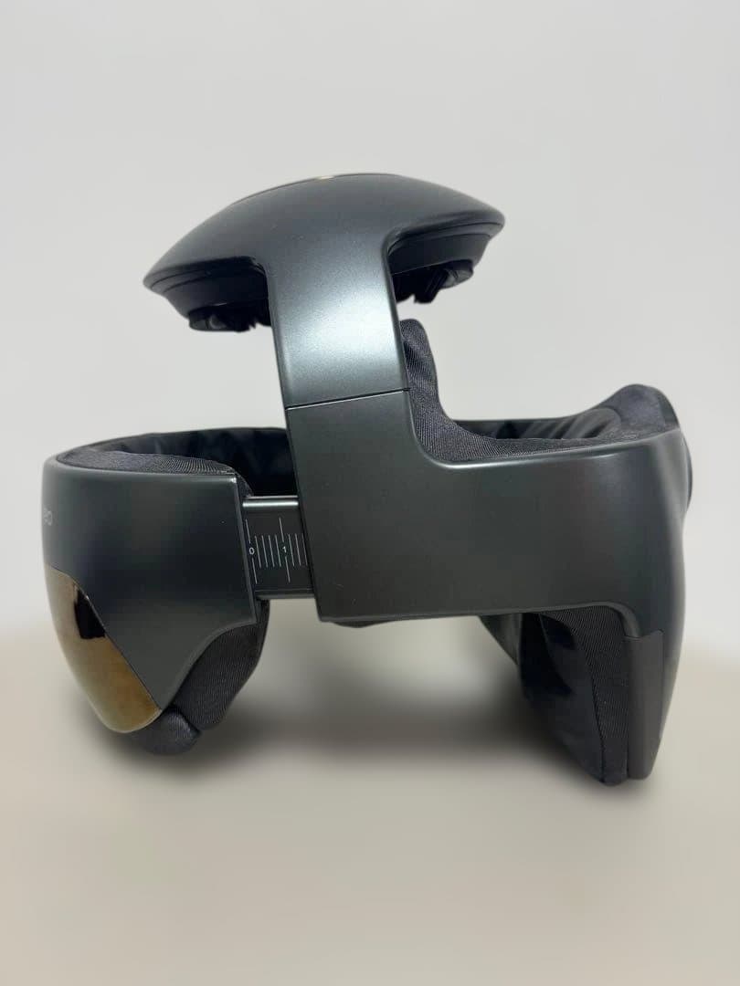 breo 目もとマッサージャー ヘルメット型