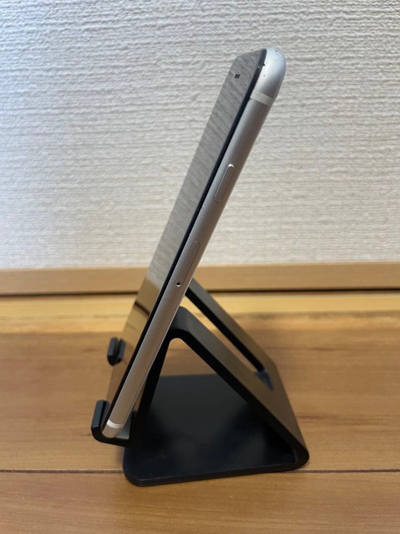 iPhone第二世代　128GB ホワイト SIMフリー