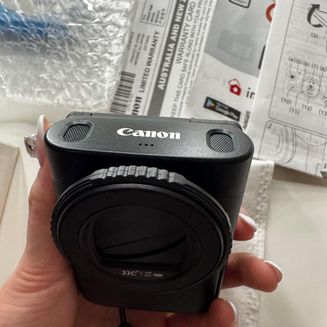 Canon PowerShot V10 デジカメ　レンズキャップ付き