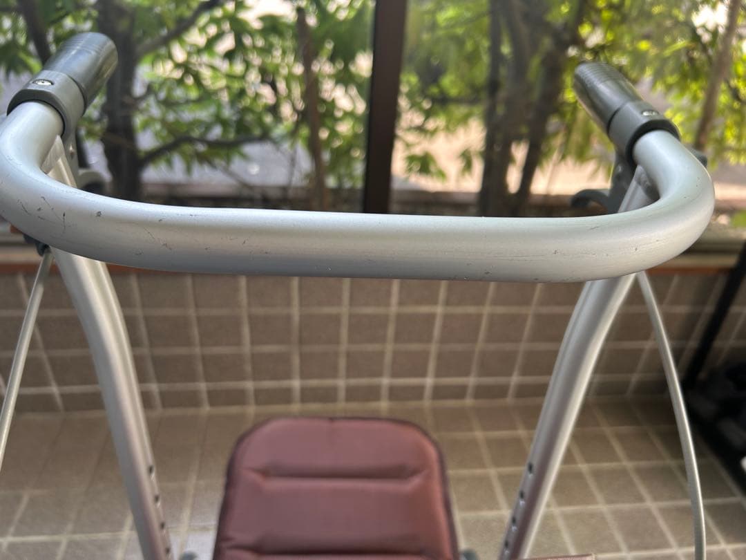 【セール】【美品】歩行車テイコブリトルスリムWAW04介護用品押して高さ調整可
