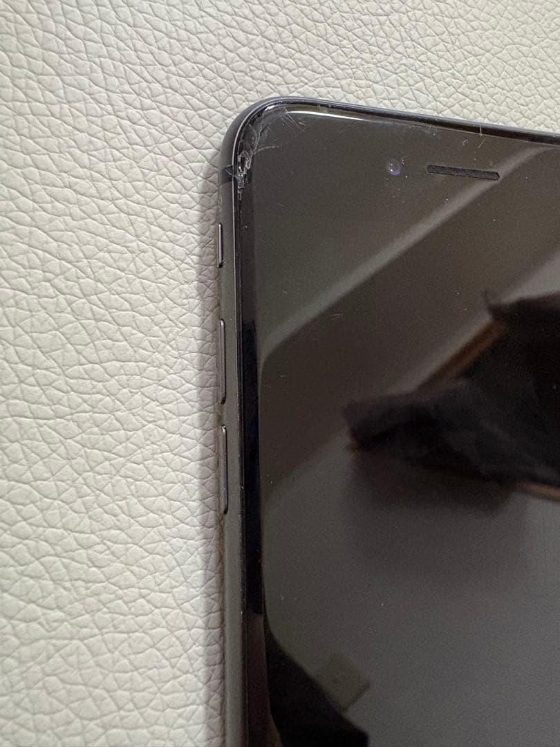 Apple iPhone8 64GBスペースグレイ　82% SIMロック解除済！