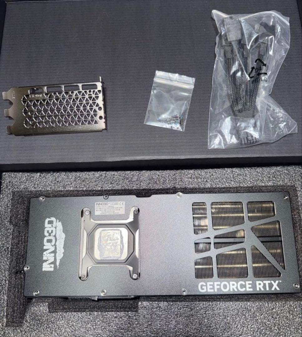 【ジャンク】INNO3D GeForce RTX 5090 グラフィックボード