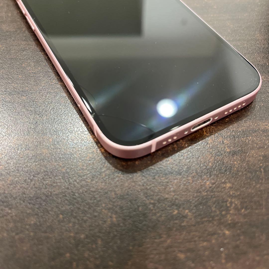 【期間限定】 iPhone 15 256GB ピンク SIMフリー 画面ヒビあり