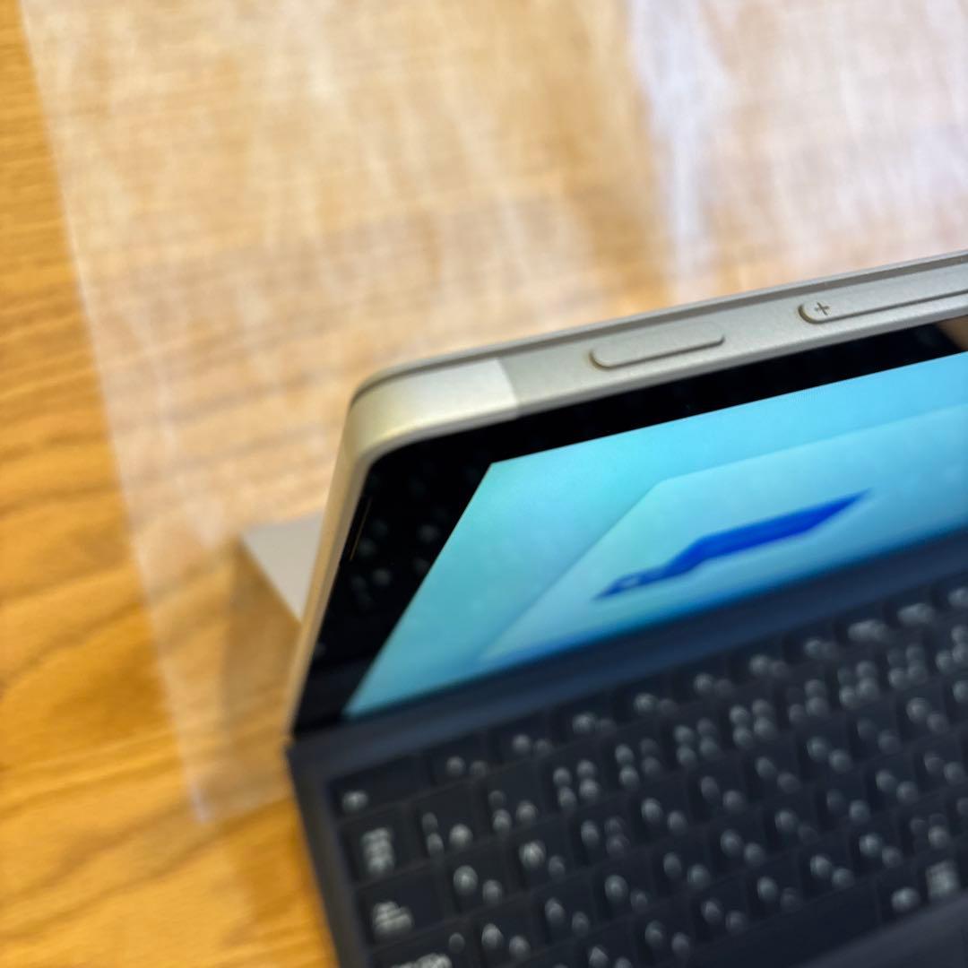【良品】Microsoft Surface Pro 7 256GB 8GB
