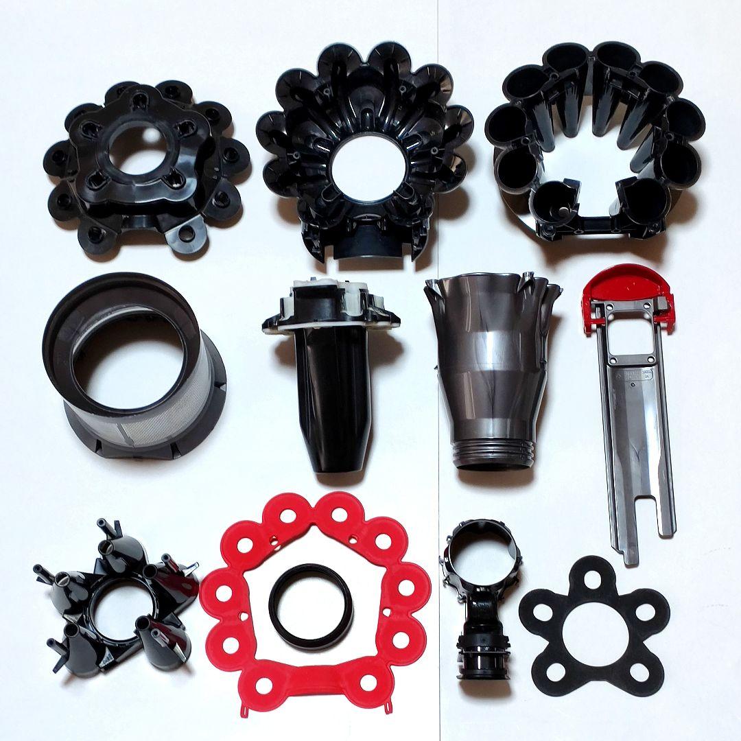 割引中ダイソンV8SV10掃除機＋マキタ18vアダプターセット分解清掃済み動作品