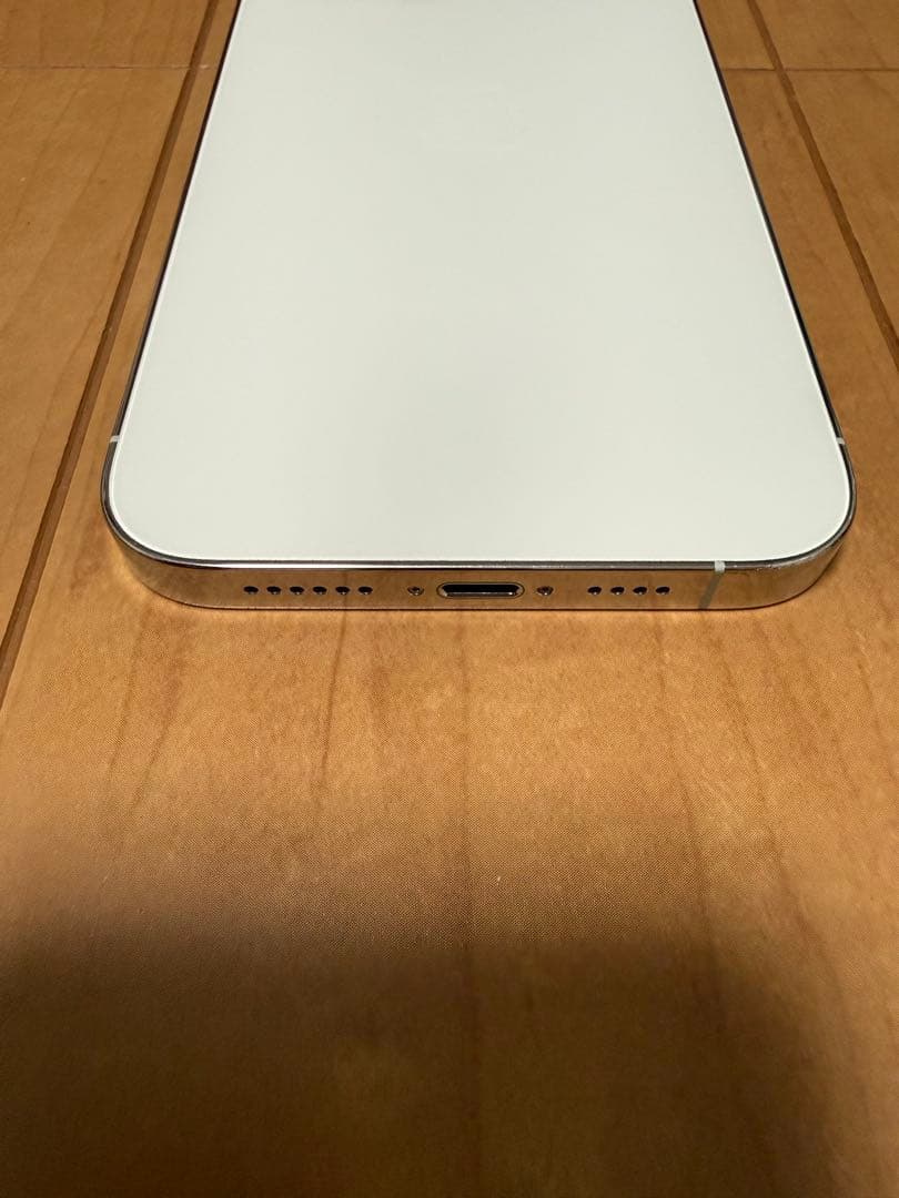 iPhone13 Pro Max シルバー