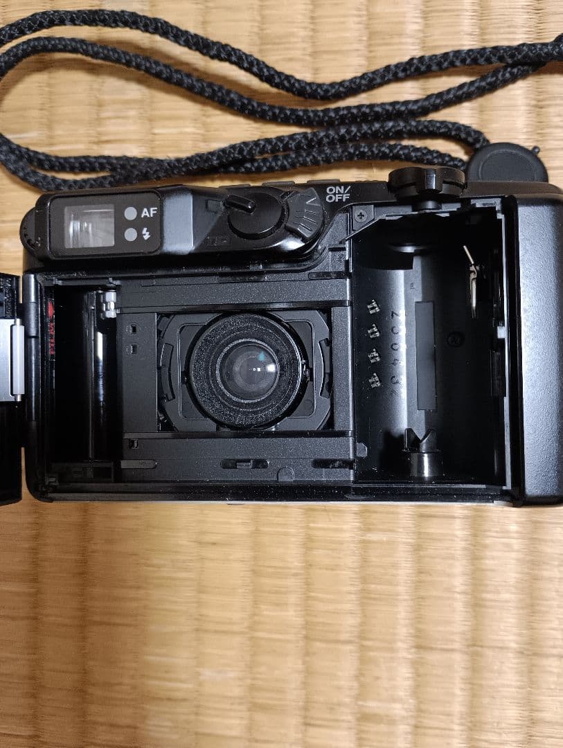 【PENTAX・カメラ】 ESPIO 140M フィルムカメラ 135フィルム付