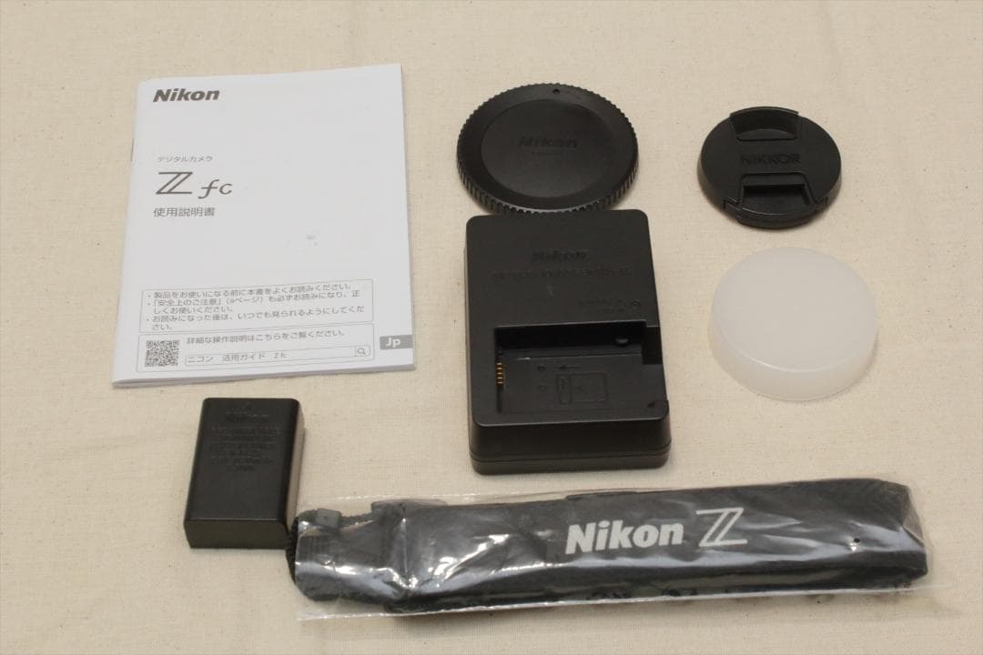 713！スマホ転送！Nikon Z fc　シャッター2471回　ニコン