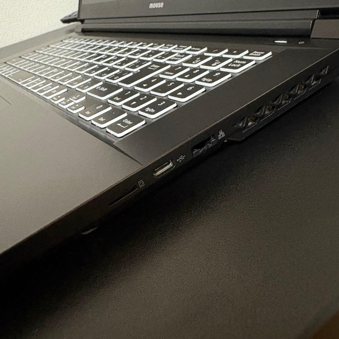 超高性能ノートPC 大画面17インチ パソコンケース付き mouse