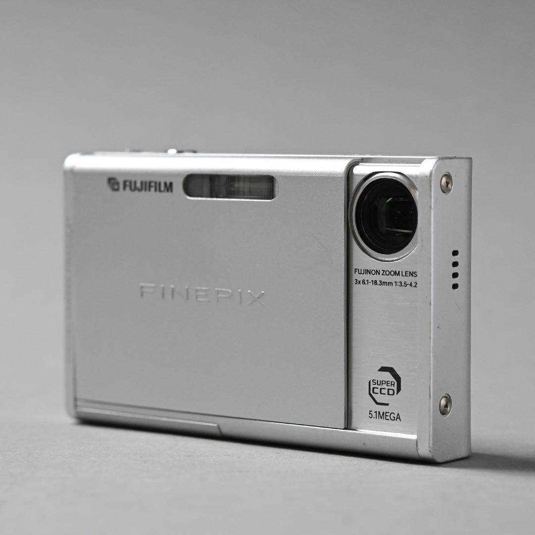 FUJIFILM FinePix Z1シルバー【実動品】xDカード512MB付き