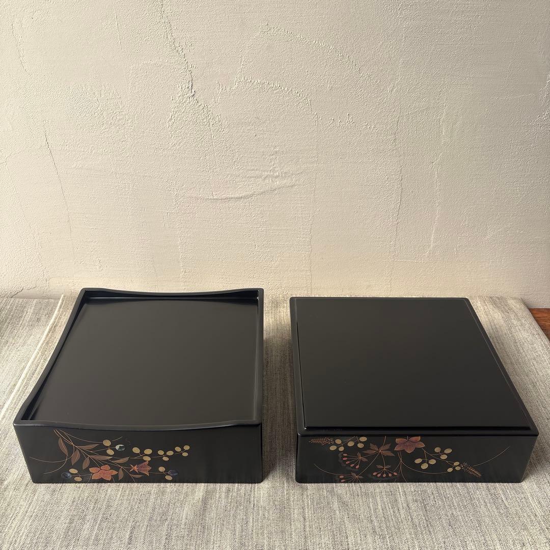 重箱 木製 秋の七草 黒 三段 内朱 古代朱 螺鈿 蒔絵 漆塗り 20cm