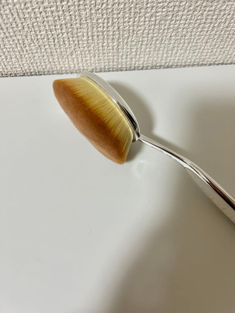 【新品 未使用】artis アーティス メイクアップブラシ オーバル10
