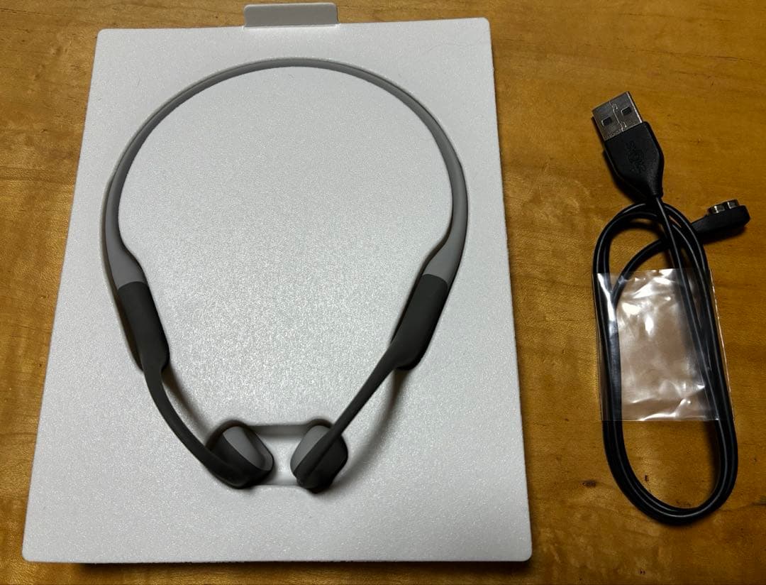 【美品】SHOKZ OPENRUN 骨伝導イヤホン