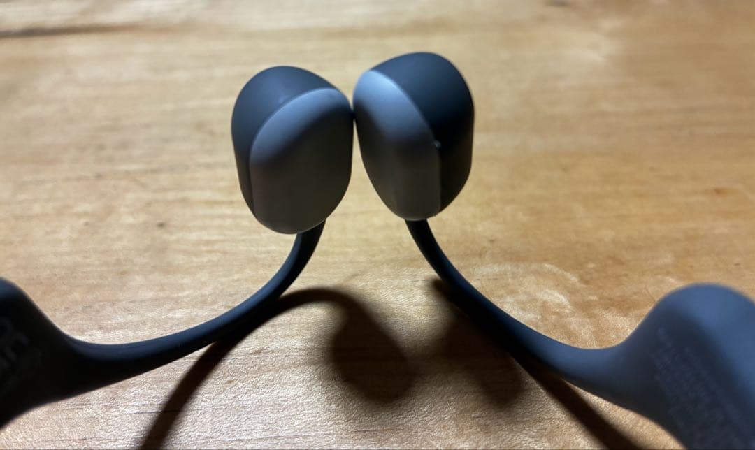 【美品】SHOKZ OPENRUN 骨伝導イヤホン